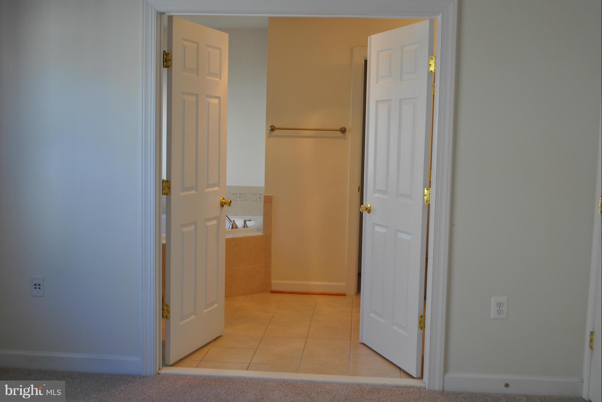 COPPERMINE CROSSING - Residential Lease