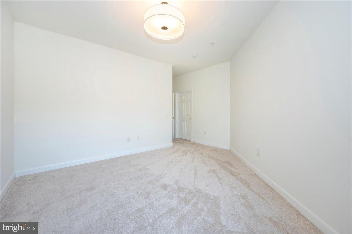 MAXWELL PLACE - Residential Lease