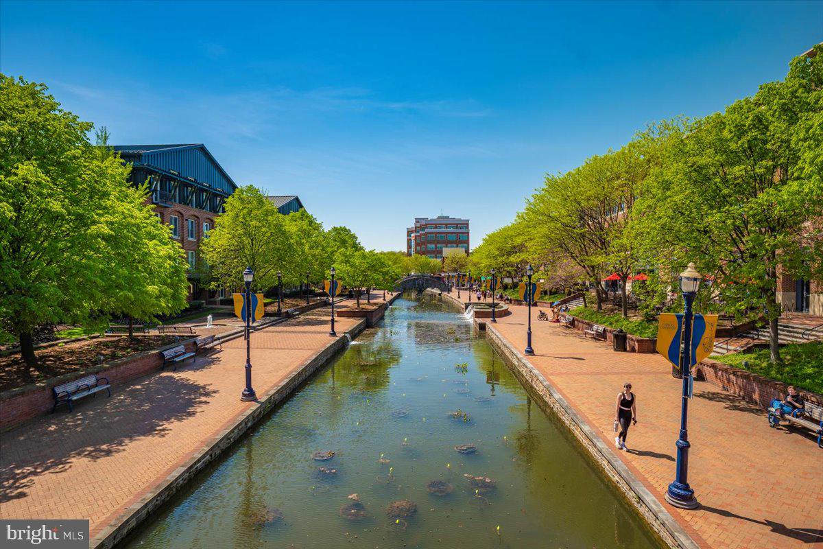 MAXWELL PLACE - Residential Lease