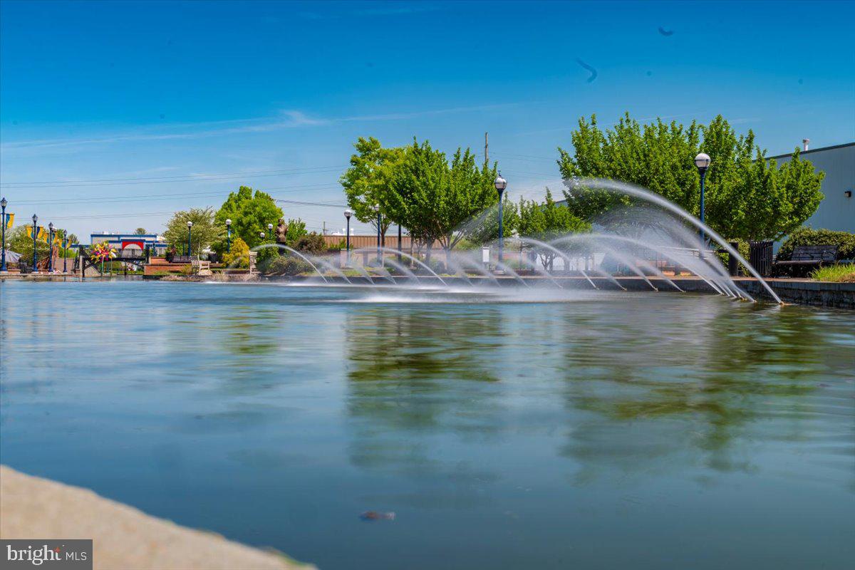 MAXWELL PLACE - Residential Lease