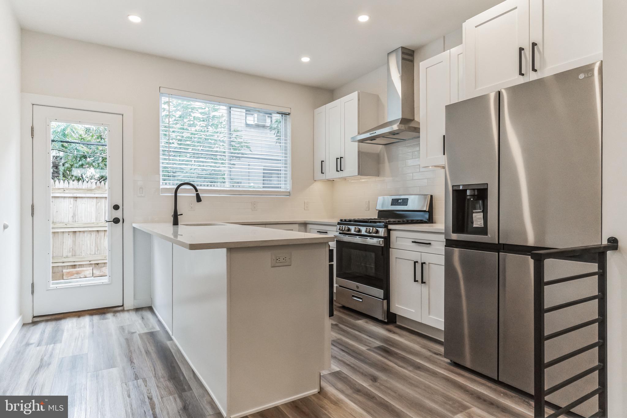 EAST PASSYUNK CROSSING - Residential