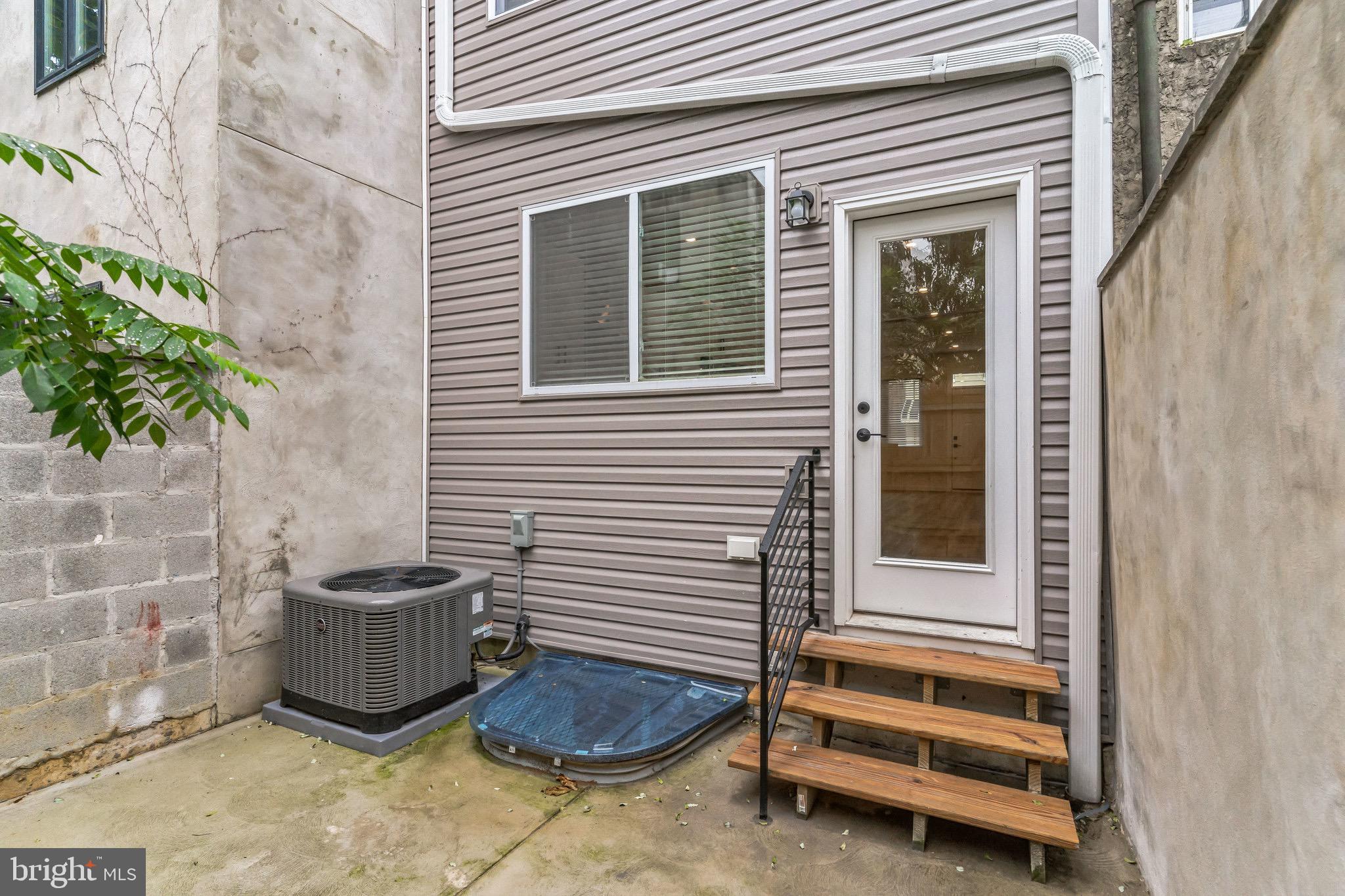 EAST PASSYUNK CROSSING - Residential