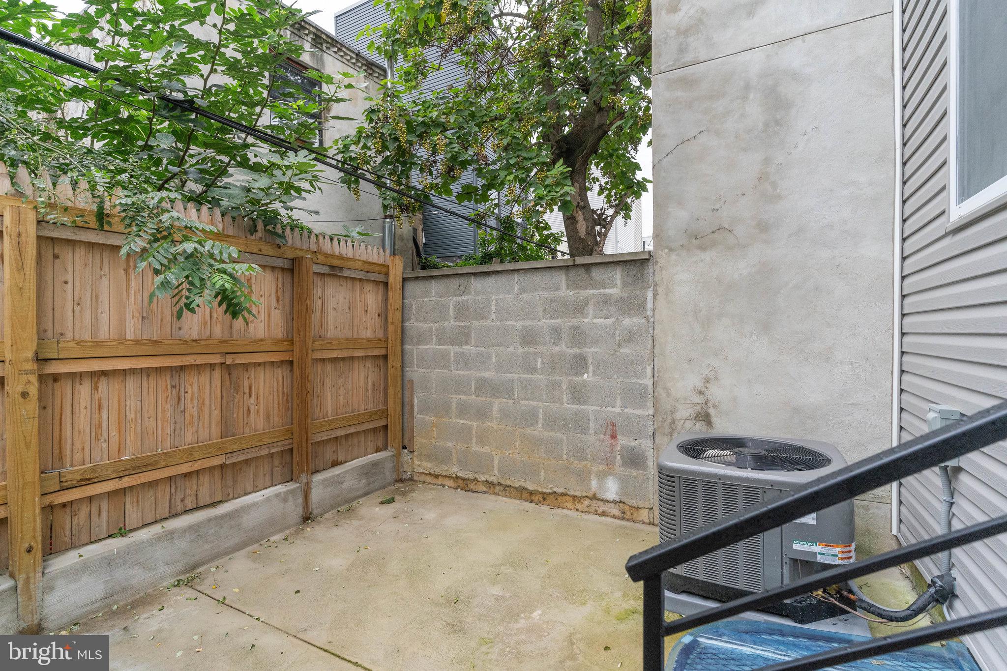 EAST PASSYUNK CROSSING - Residential