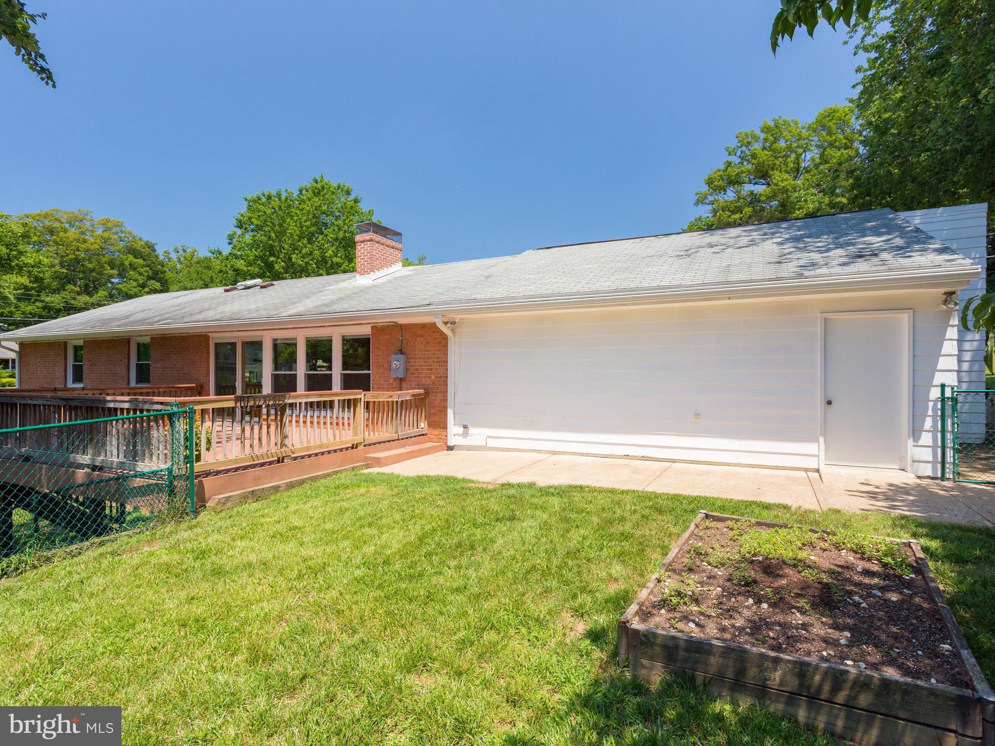 WEST SPRINGFIELD - Residential