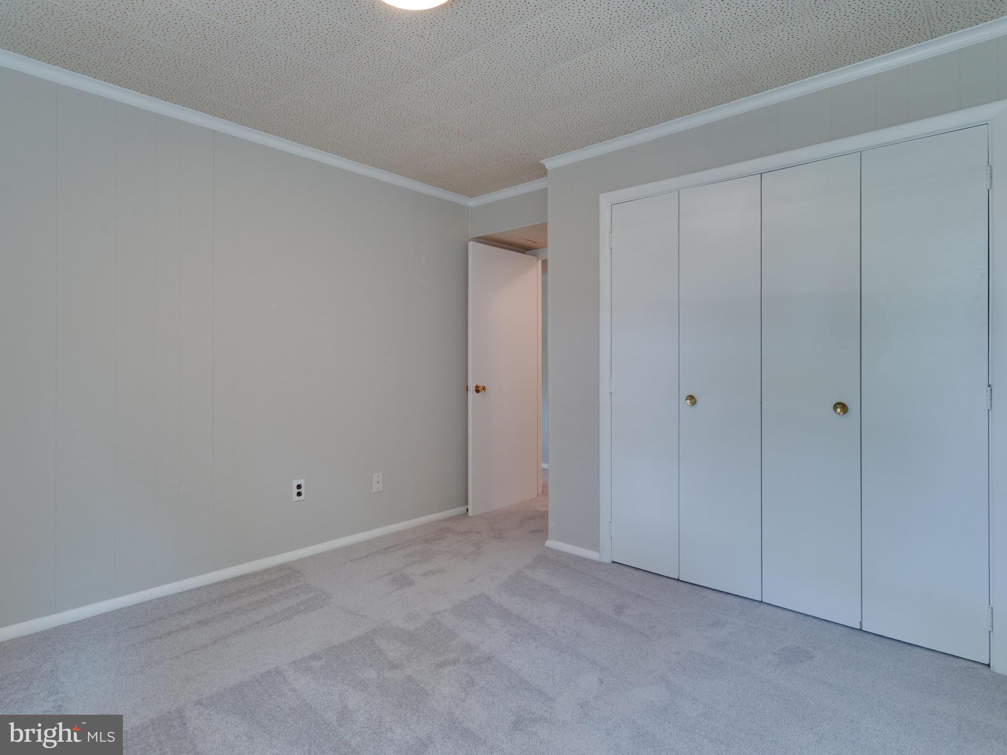 WEST SPRINGFIELD - Residential