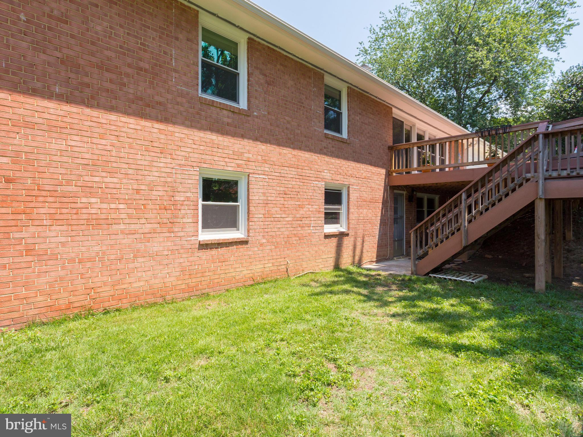 WEST SPRINGFIELD - Residential