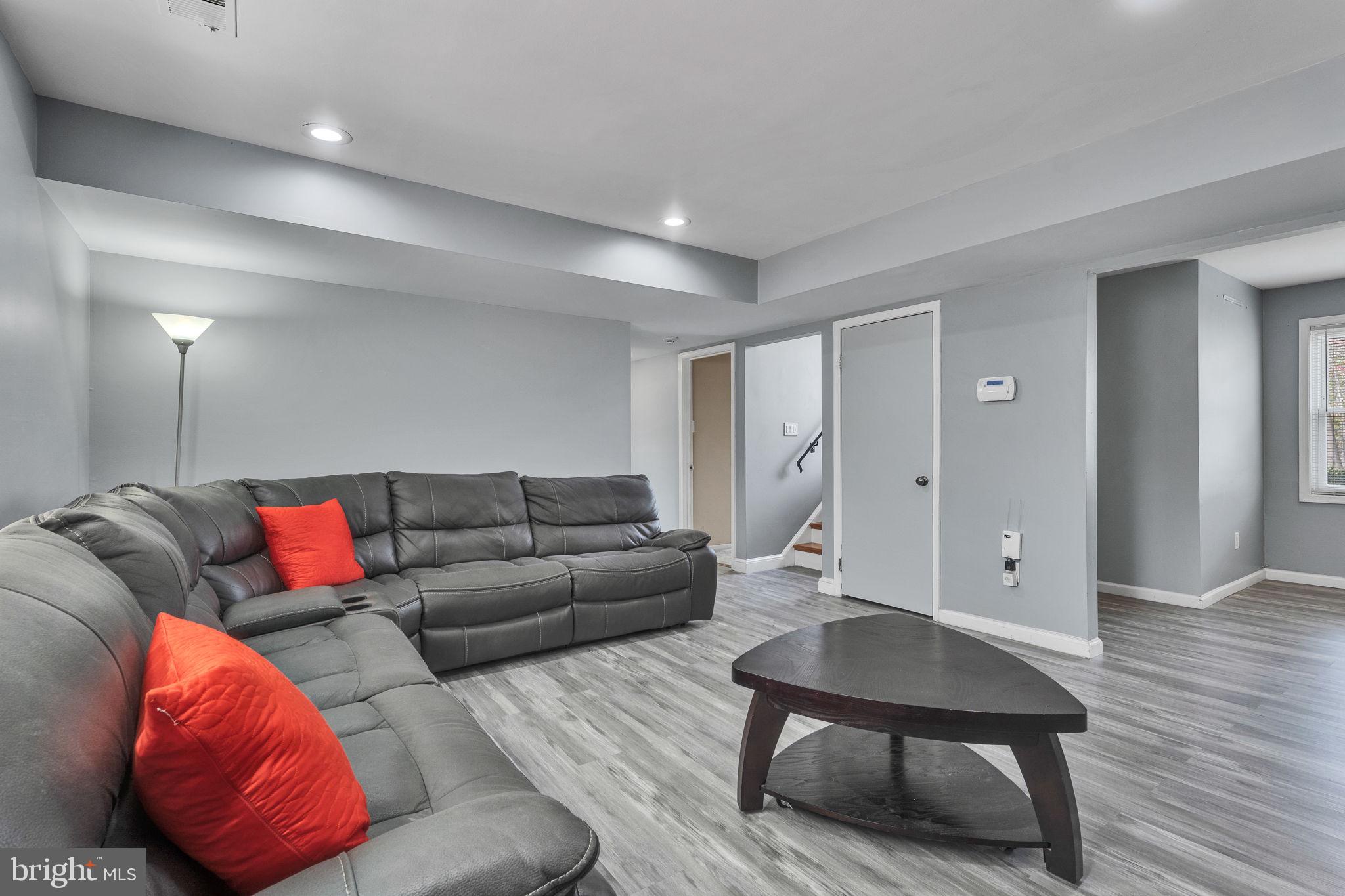 LAUREL BRANCH SUB - Residential