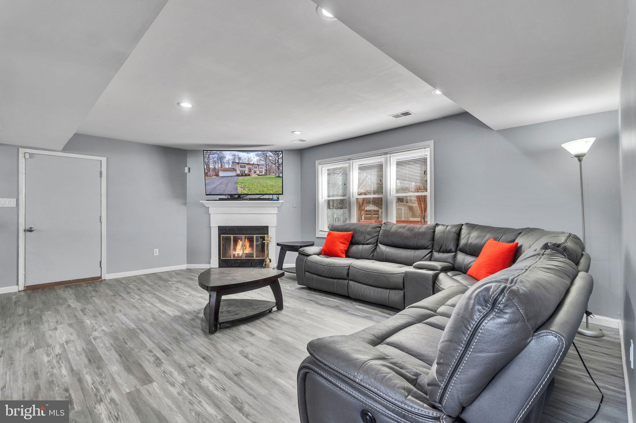 LAUREL BRANCH SUB - Residential