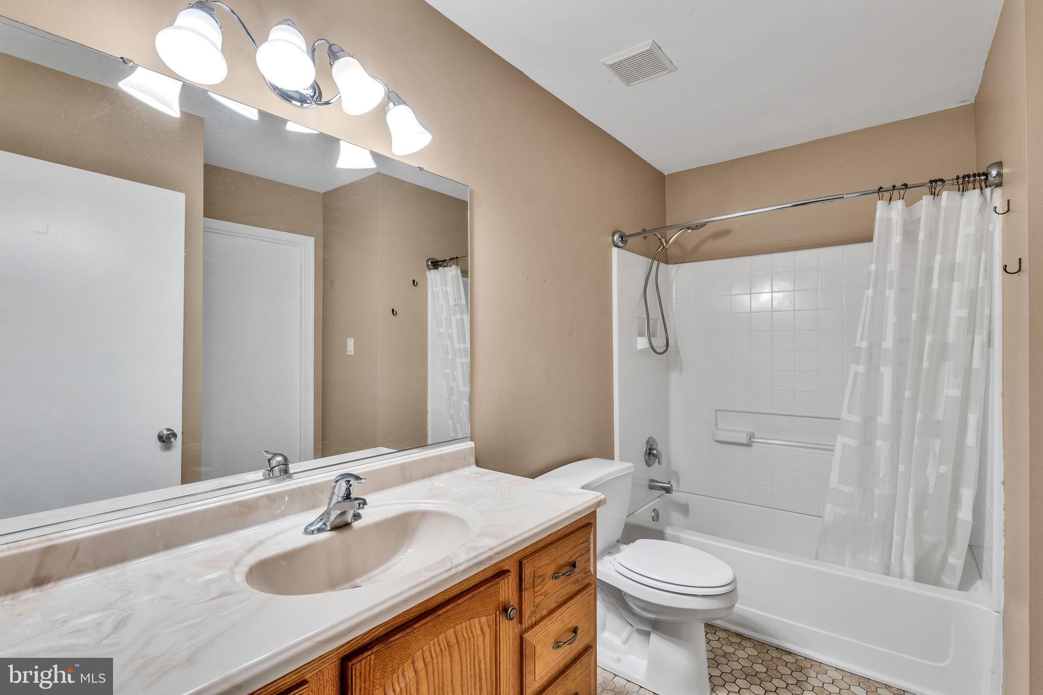 LAUREL BRANCH SUB - Residential