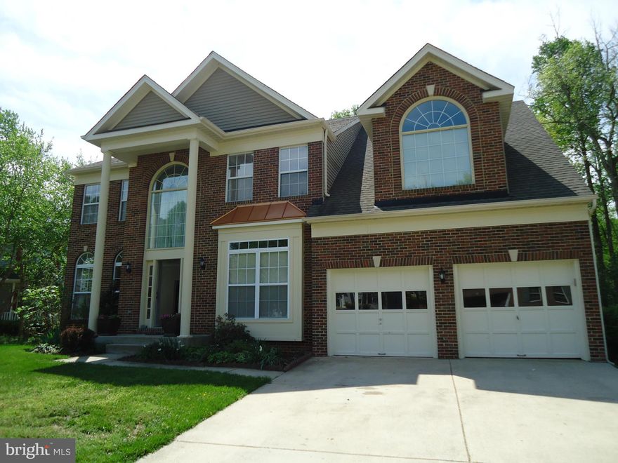 Private court with great views, landscaped. Captivating design with luxurious, huge master suite with sitting area, 2 walk-ins, bath with sep shower, soak tub, skylights. Conveniently located near North Point HS and 2 miles to Starbucks, shopping and commuting. Two story family room open to kitchen, deck and screened porch and deck-so fun for summer cookout.Full bath finished in basement with exit