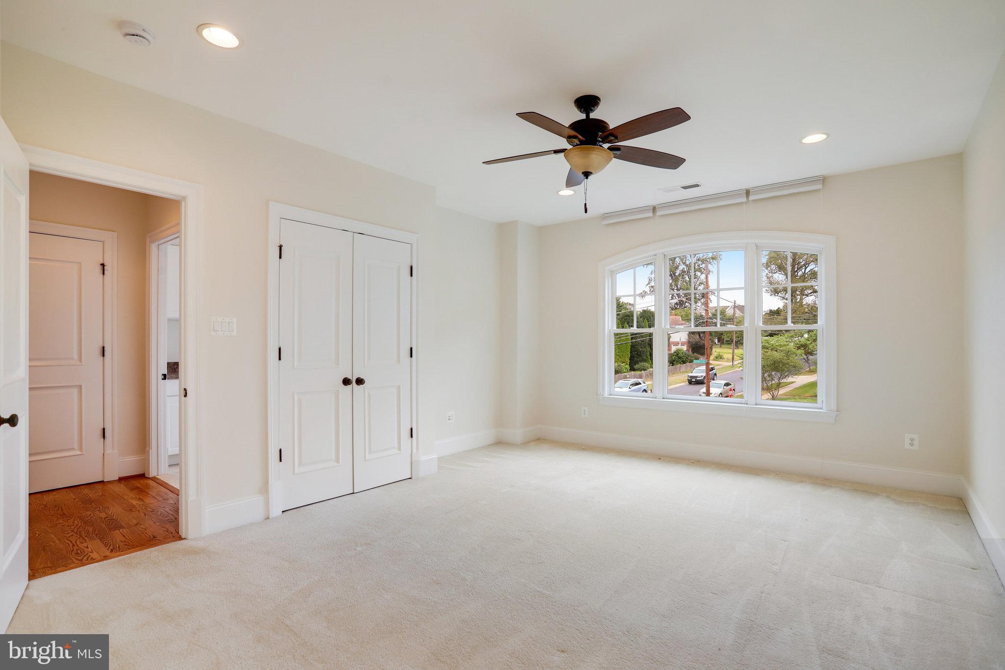 LANDON WOODS - Residential