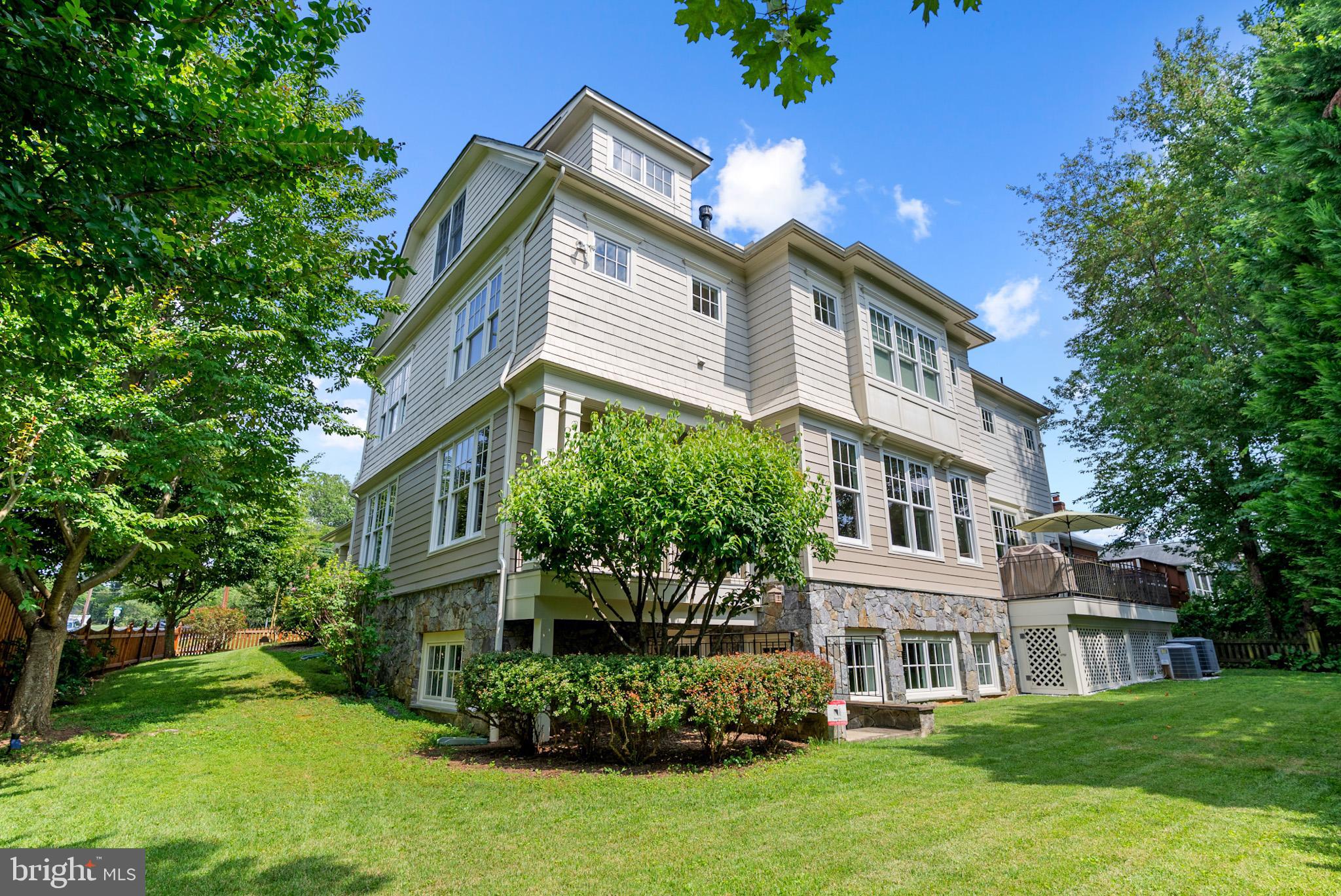 LANDON WOODS - Residential