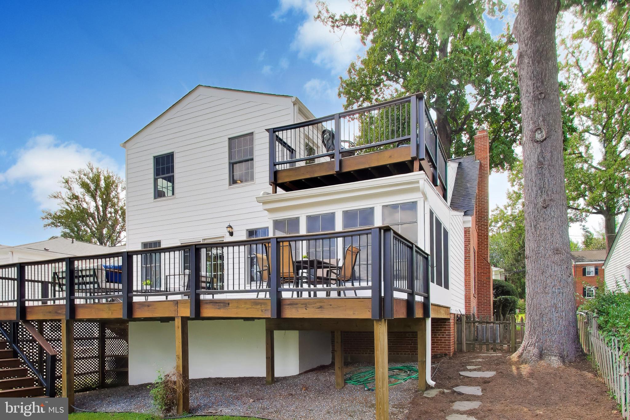 5311 GLENWOOD ROAD