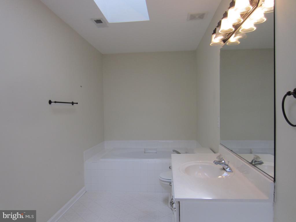 ASHLEY FARMS - Residential