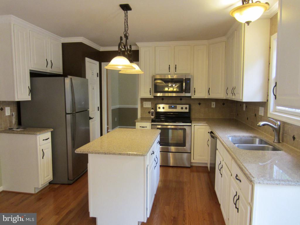 ASHLEY FARMS - Residential