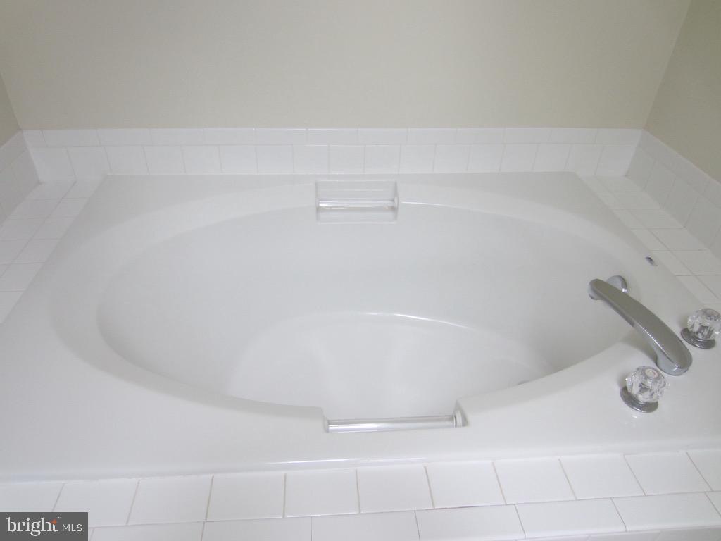 ASHLEY FARMS - Residential