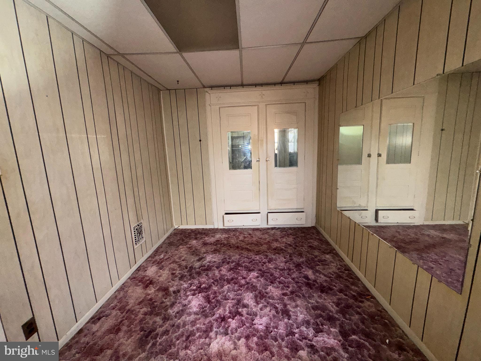 PHILADELPHIA (WEST) - Residential