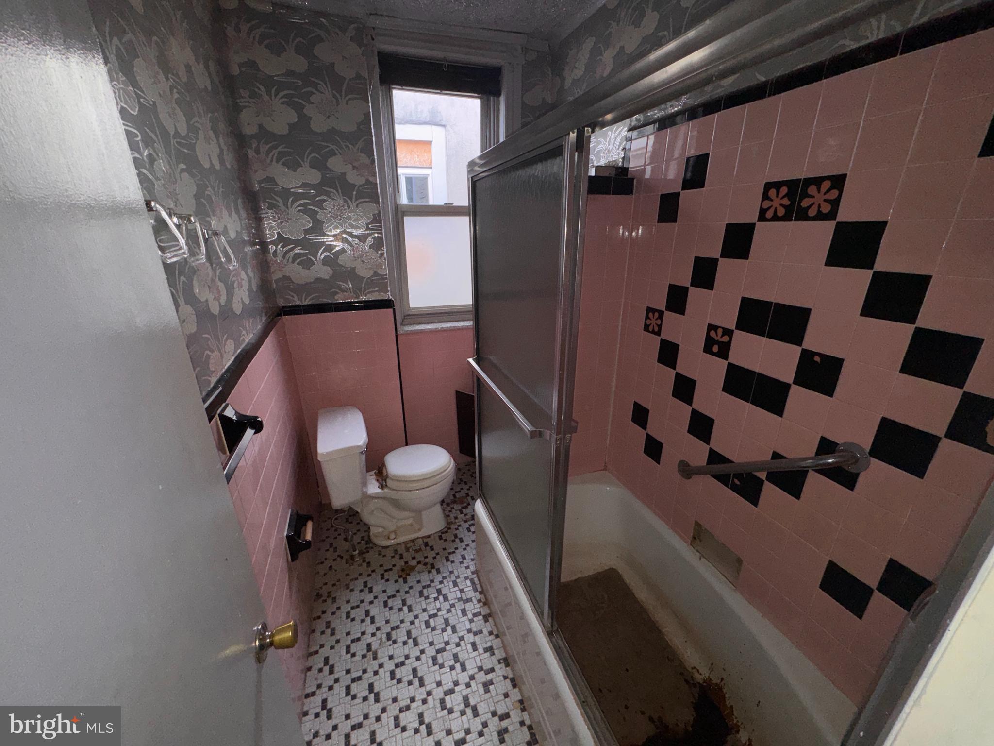 PHILADELPHIA (WEST) - Residential