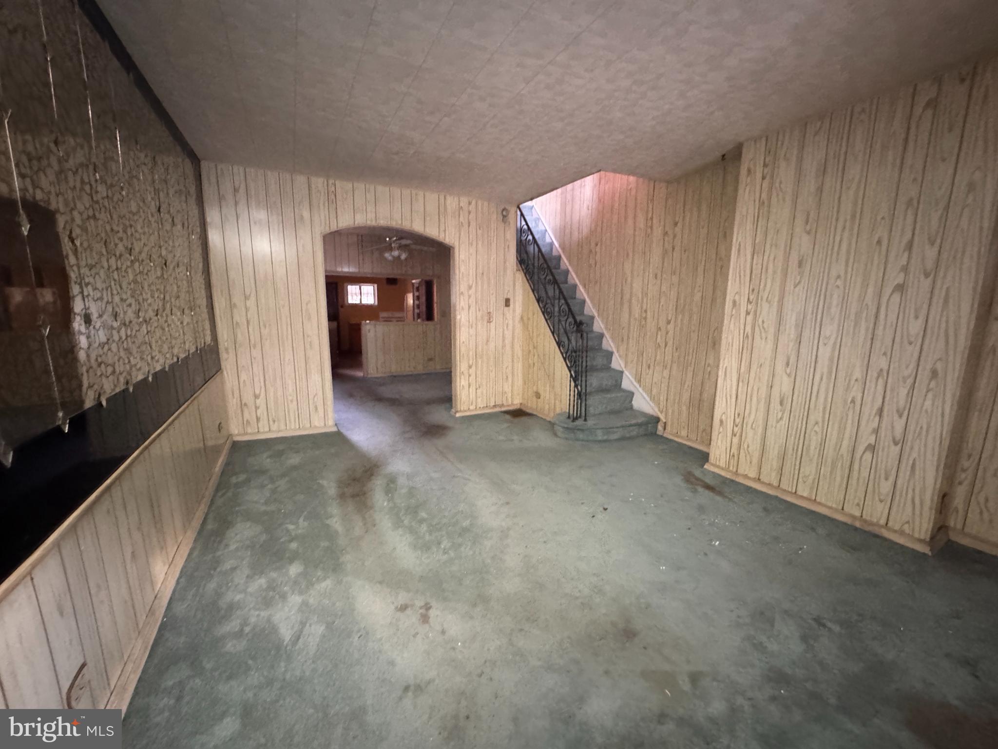 5813 PEMBERTON STREET