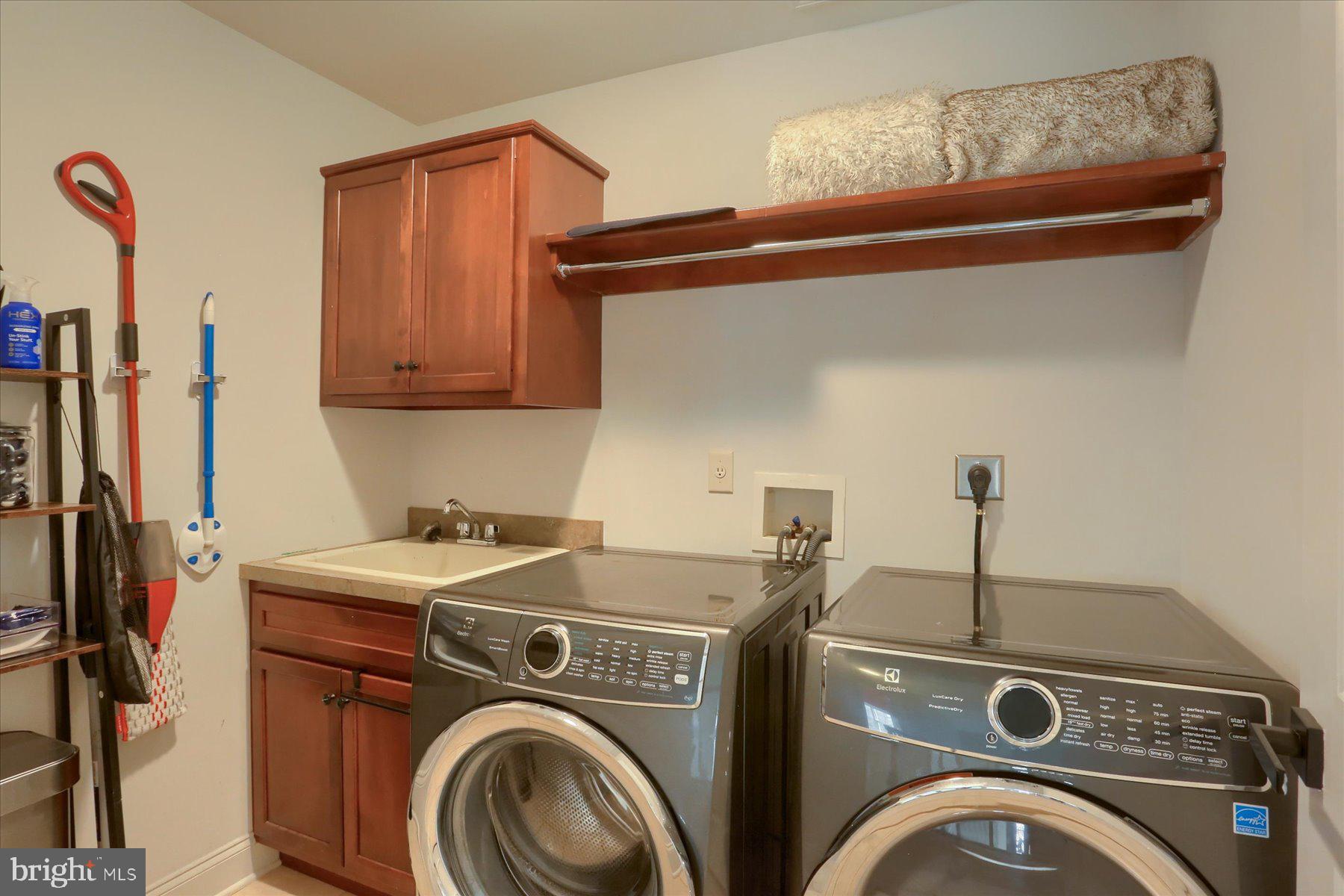 ESTATES OF FOREST RIDGE - Residential