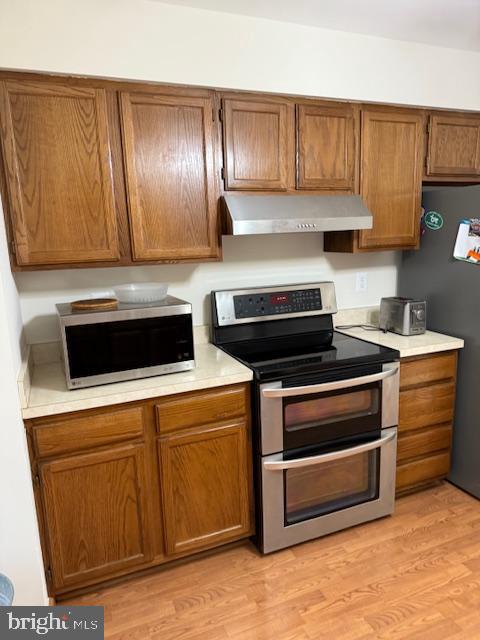 LAKE RIDGE - Residential Lease