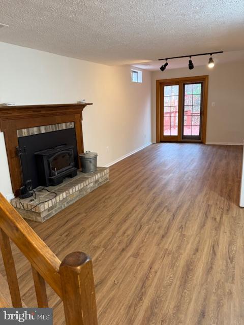 LAKE RIDGE - Residential Lease