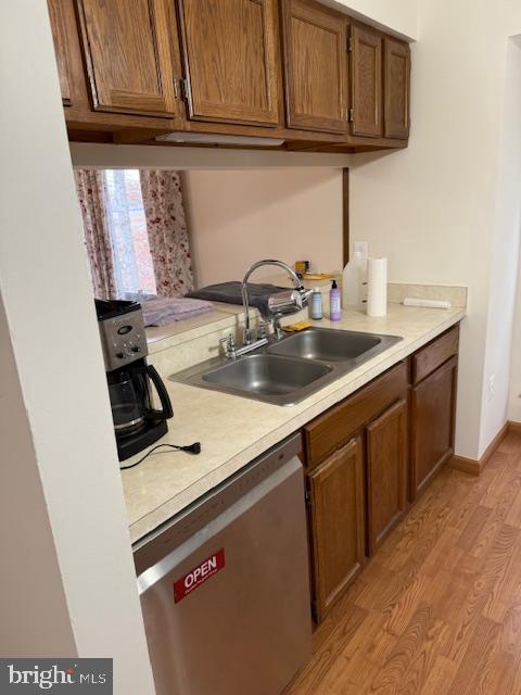 LAKE RIDGE - Residential Lease