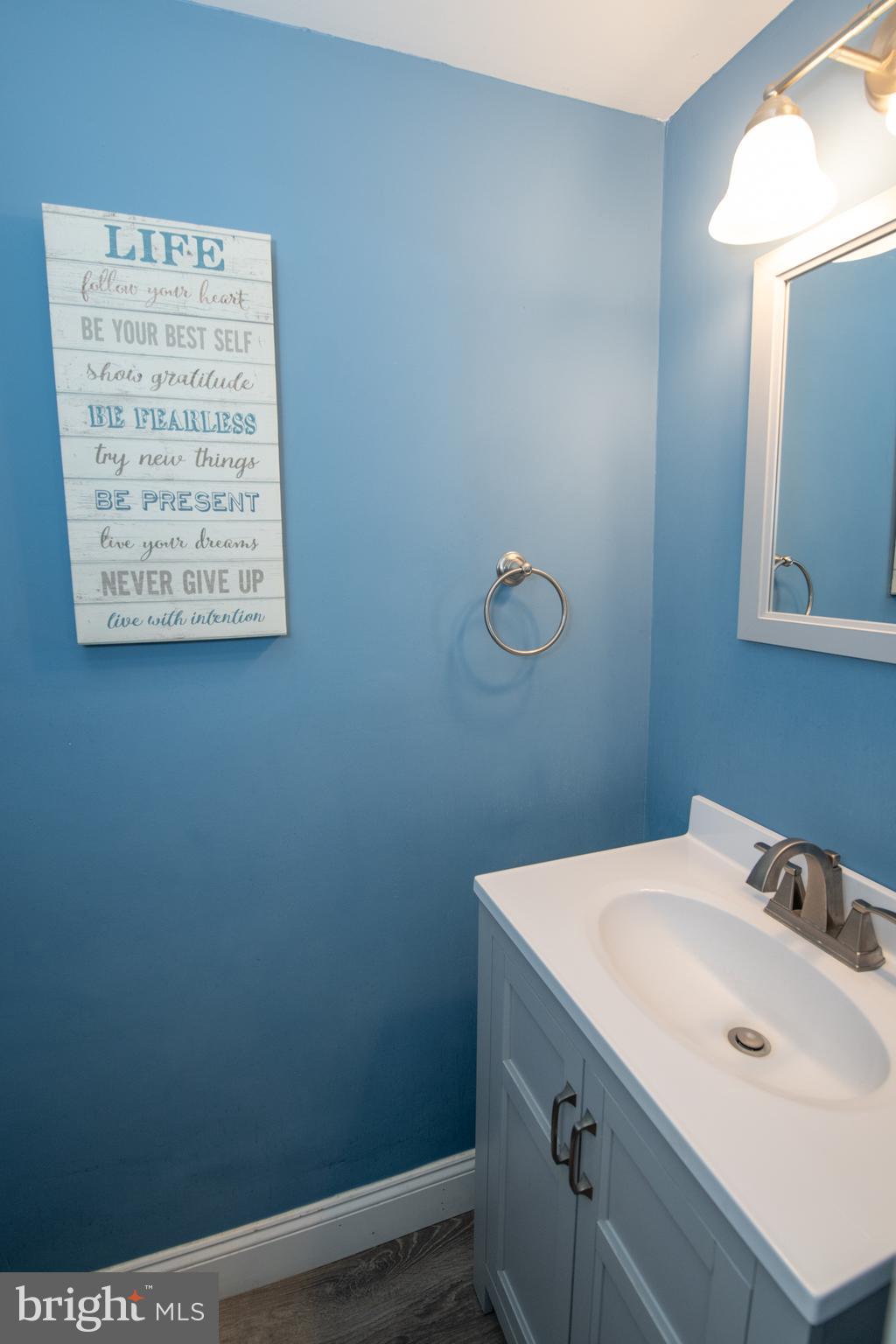 IVY MEADOWS - Residential