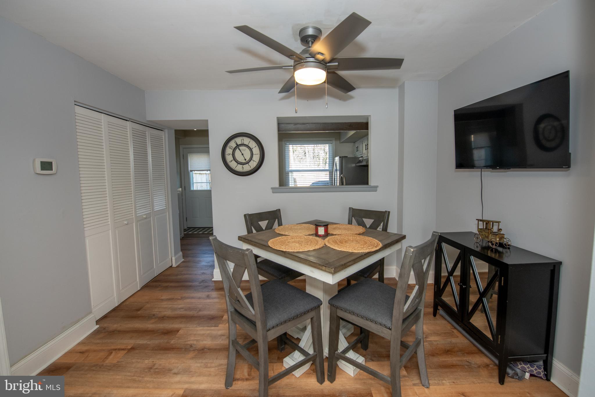 IVY MEADOWS - Residential