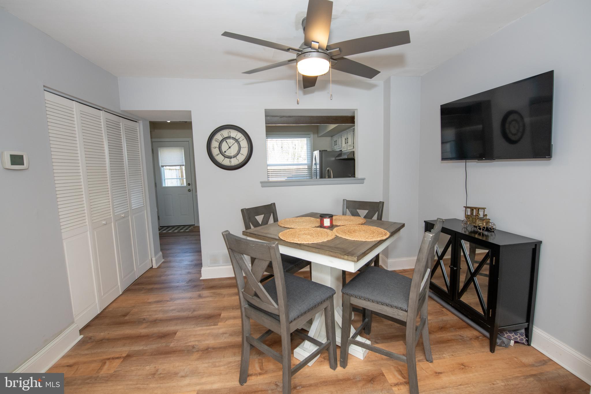 IVY MEADOWS - Residential