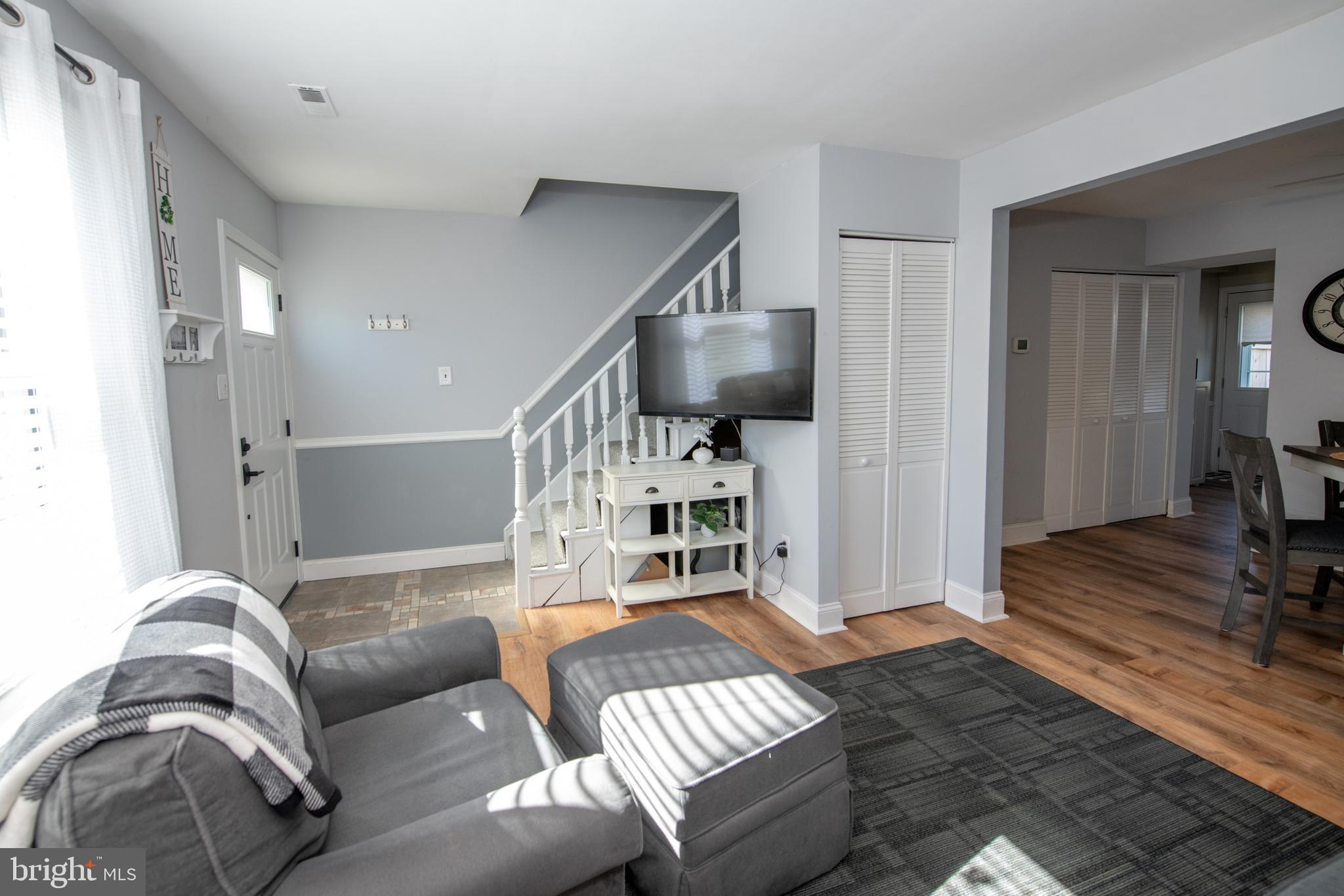 IVY MEADOWS - Residential