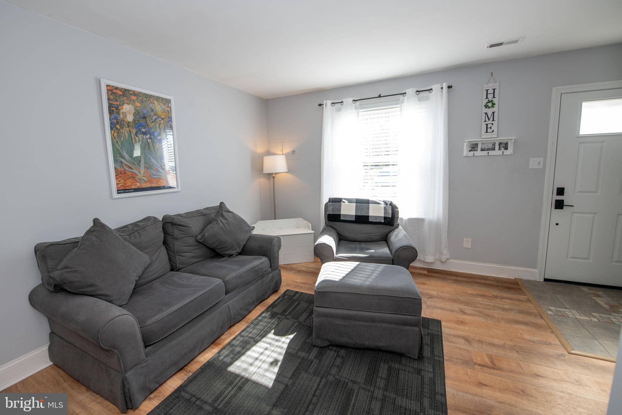 IVY MEADOWS - Residential