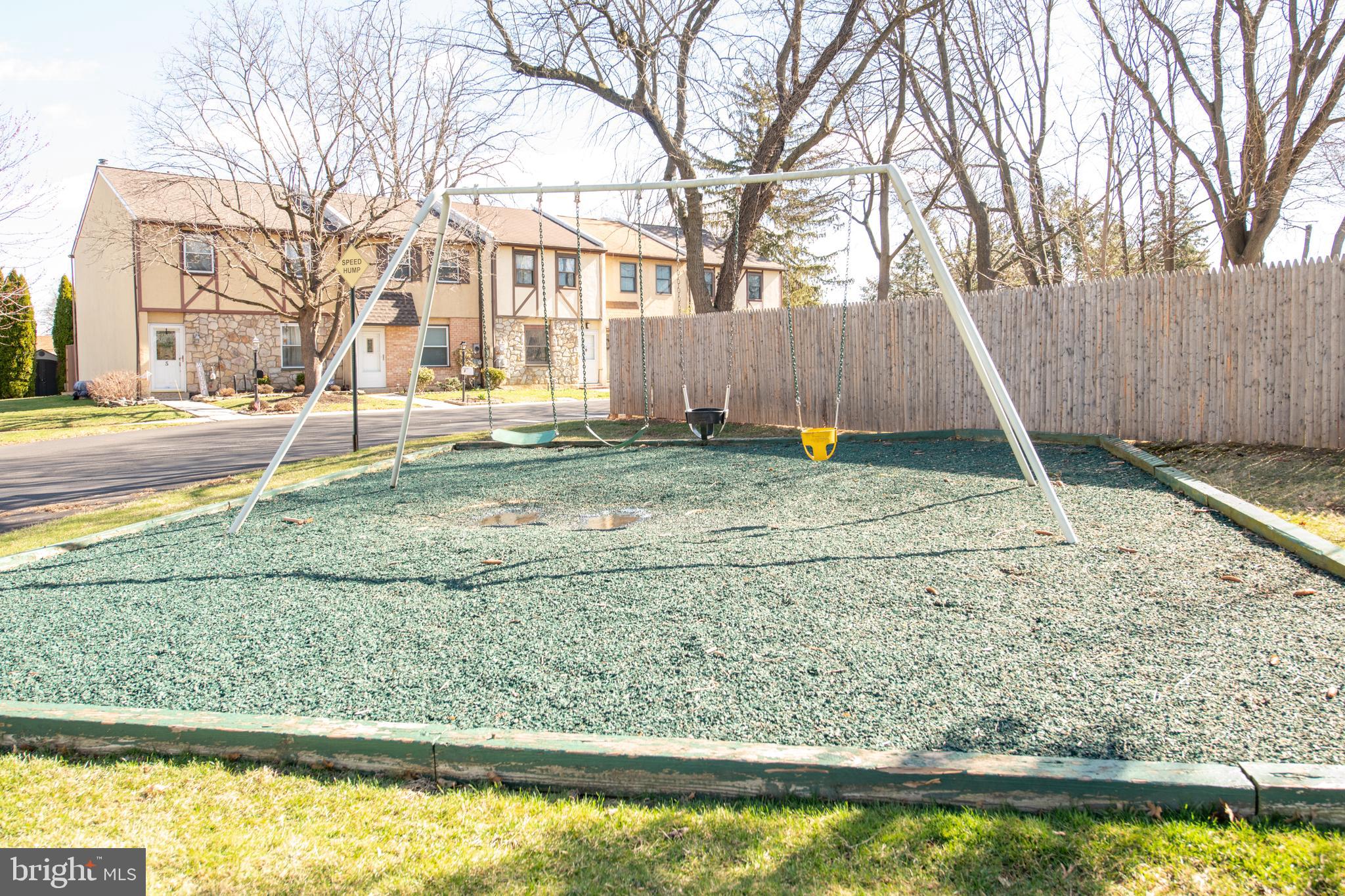 IVY MEADOWS - Residential