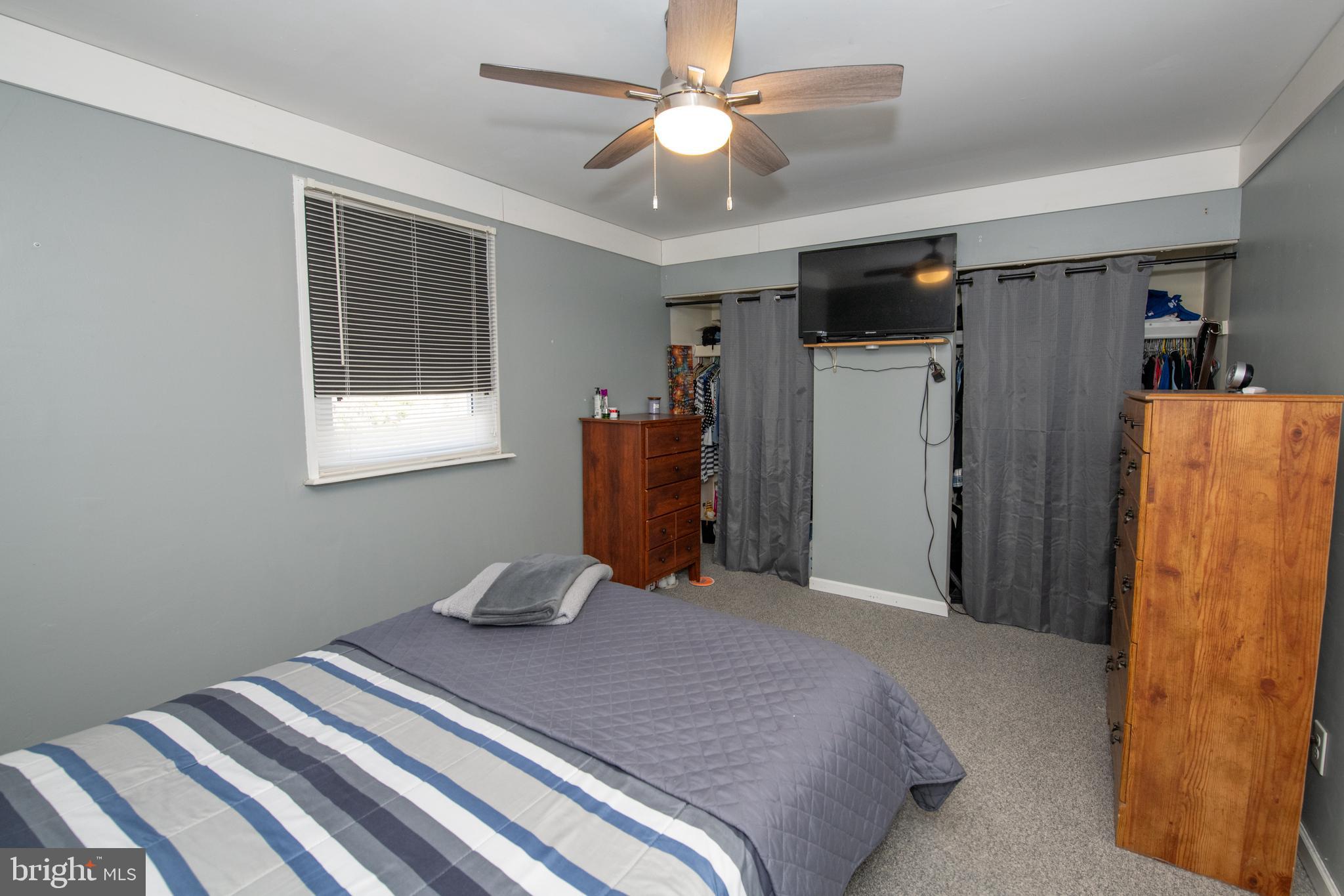 IVY MEADOWS - Residential