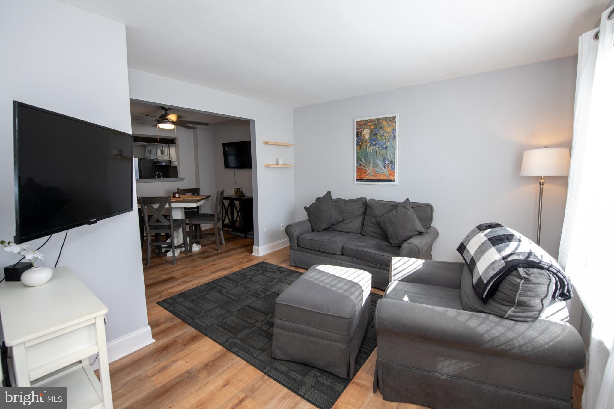 IVY MEADOWS - Residential