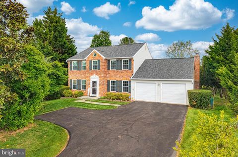 Photo of 7201 Dubuque Court, ROCKVILLE, MD 20855 (MLS # MDMC2228308)