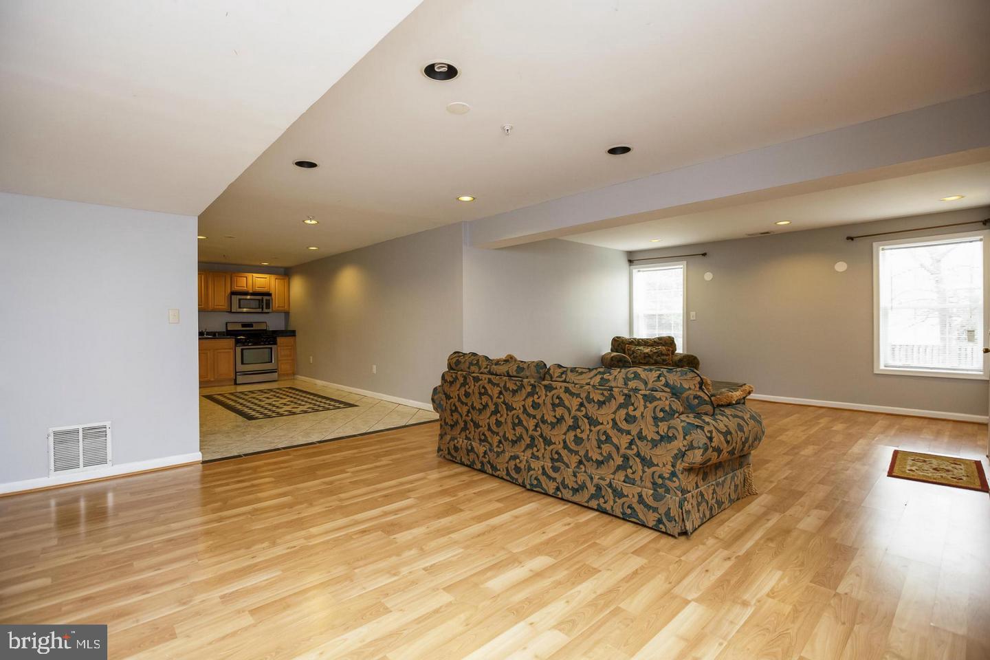 HOLLY HILL FARM - Residential Lease