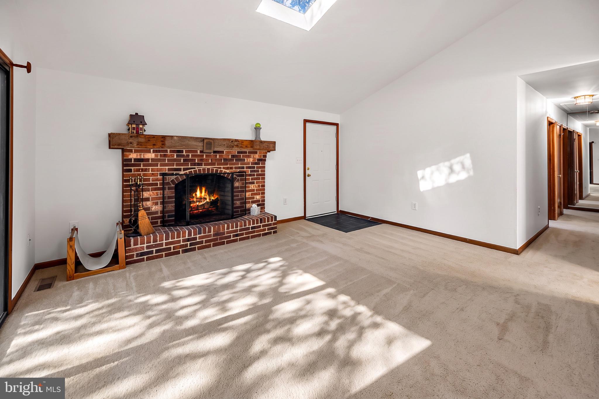 12 ABBYSHIRE ROAD