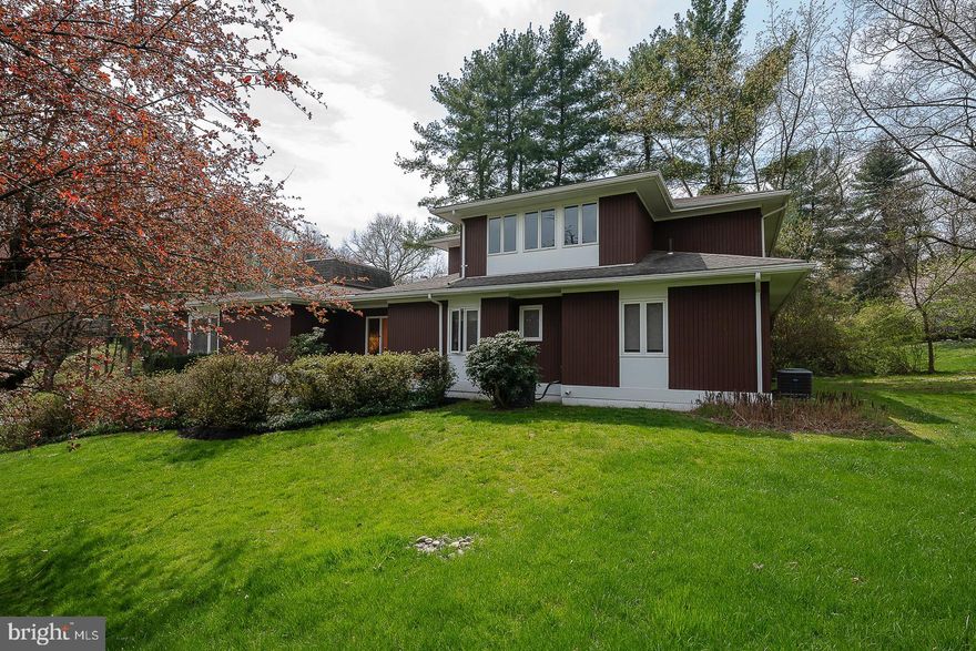 Located on a quiet cul-de-sac in sought-after Penn Valley, 400 Helen Circle is a
spacious 5-bed, 5-bath contemporary home on a large 0.63-acre corner lot. This
beautiful home has versatile living spaces and large sun filled rooms. The main floor
boasts a large, sunny living room and spacious formal dining room. The open-plan
family room with fireplace and built-ins, eat-in kitchen, and large sunny breakfast area
with sliders to a backyard patio, creates a wonderful flow, that makes this home perfect
for easy living and intimate or ‘large scale’ entertaining. The upgraded kitchen has a
large granite island for food prep, and an abundance of storage and counter space. The
breakfast area is under a cupola fitted with a ceiling fan and motorized upper windows.
The primary suite with a large walk-in closet, two standard closets and attached full
bathroom is located on the main floor. Two additional bedrooms and a hall bath,
complete this first floor level. One of the bedrooms is currently used as an office with
two built-in desks, cabinets, shelves, file drawers and a closet fitted with storage
shelves and additional filing drawers. A stairway flanked by built-in bookcases leads to
a large anteroom, perfect for use as a playroom/study/homework area. Two bright en-
suite bedrooms flow from this large functional space. The expansive, finished lower
level has abundant additional storage, a full laundry room, a full bathroom and access to
the oversized two-car+ attached garage. This wonderful, modern style home, situated in
the award winning Lower Merion School district, is conveniently located with easy
access to the I-76, I-476 and Center City.