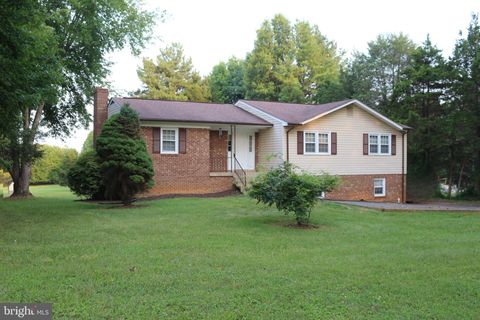 Photo of 6793 Riley Rd, WARRENTON, VA 20187 (MLS # VAFQ2023056)