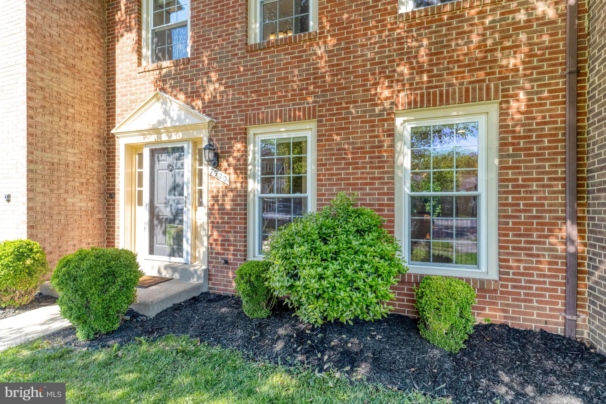 7920 BUBBLING BROOK CIRCLE