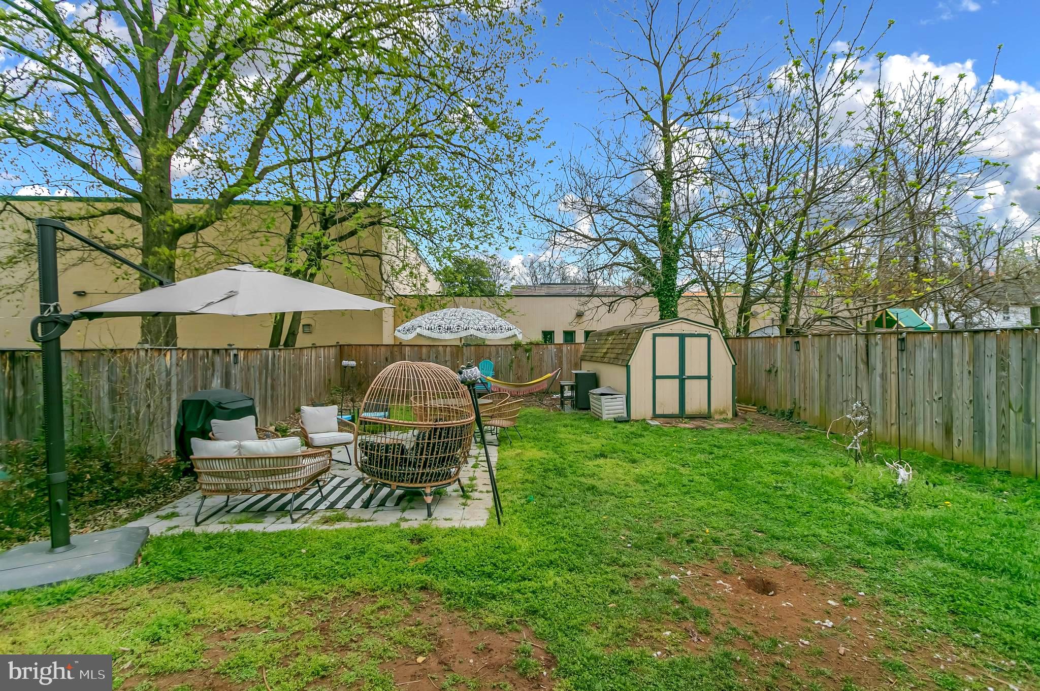 BRENTWOOD - Residential