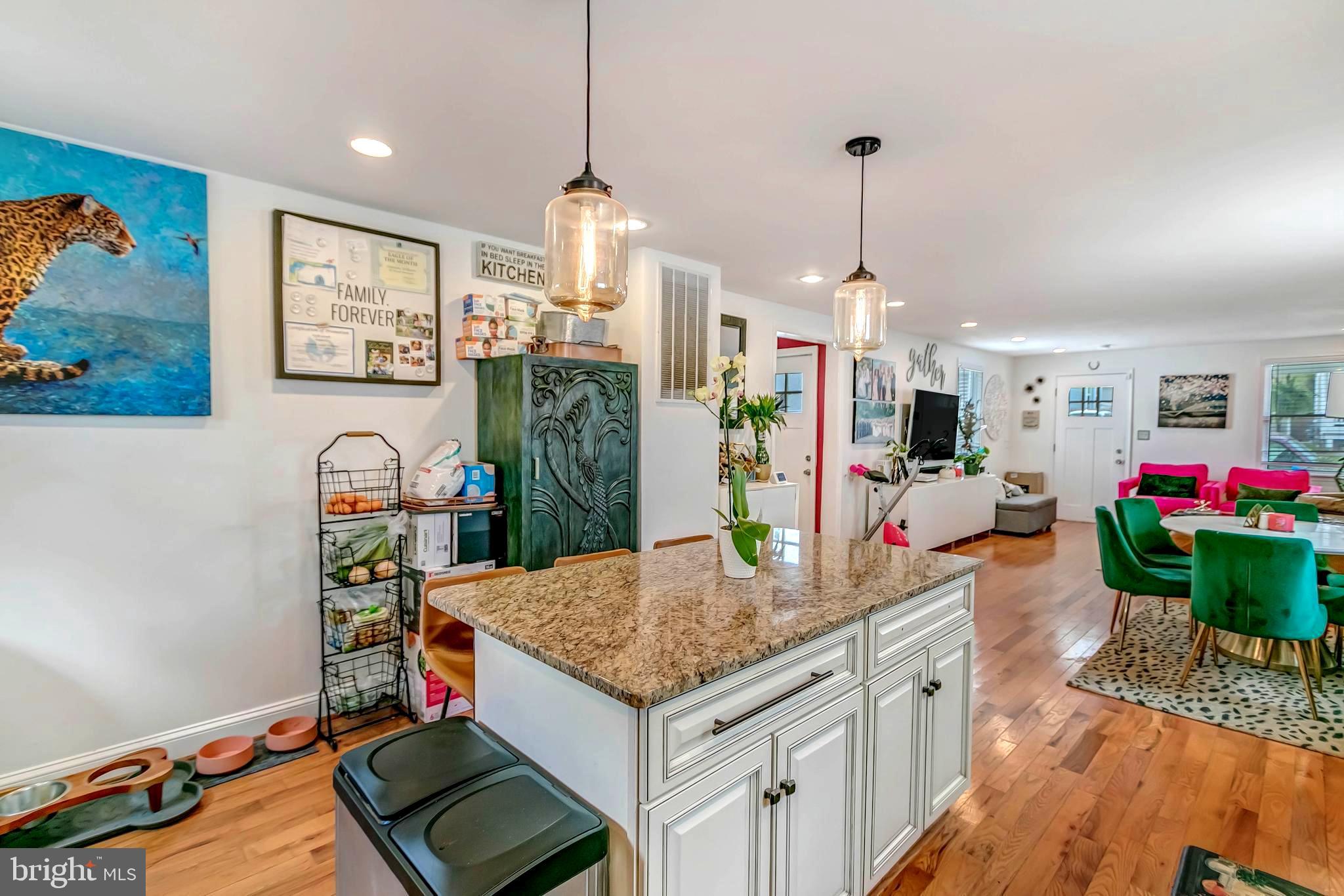 BRENTWOOD - Residential