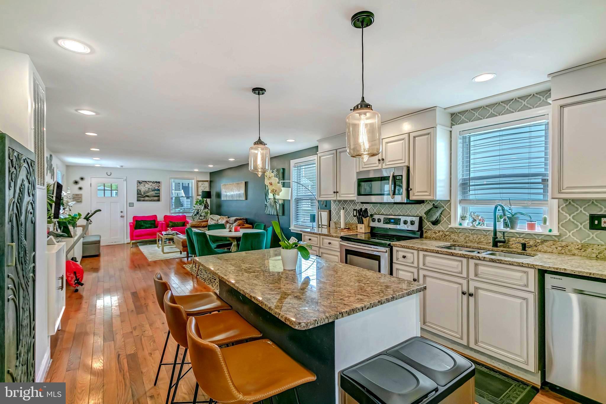 BRENTWOOD - Residential