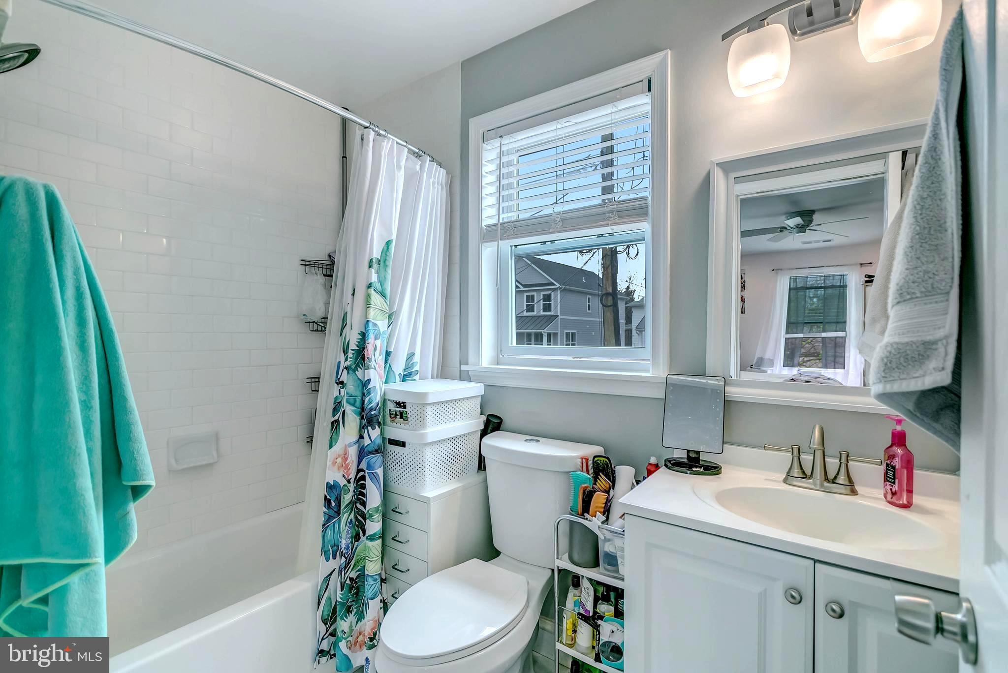 BRENTWOOD - Residential