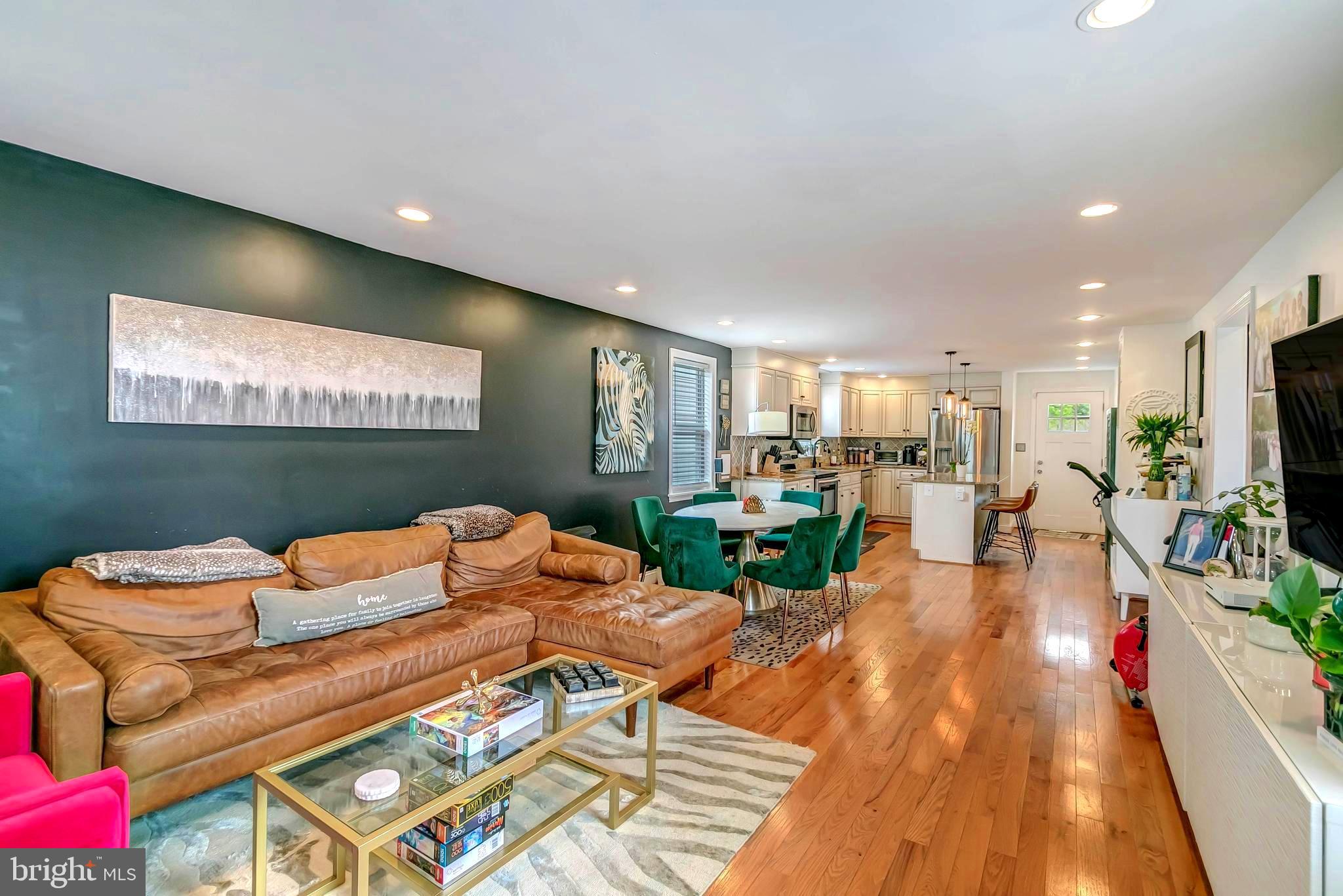 BRENTWOOD - Residential