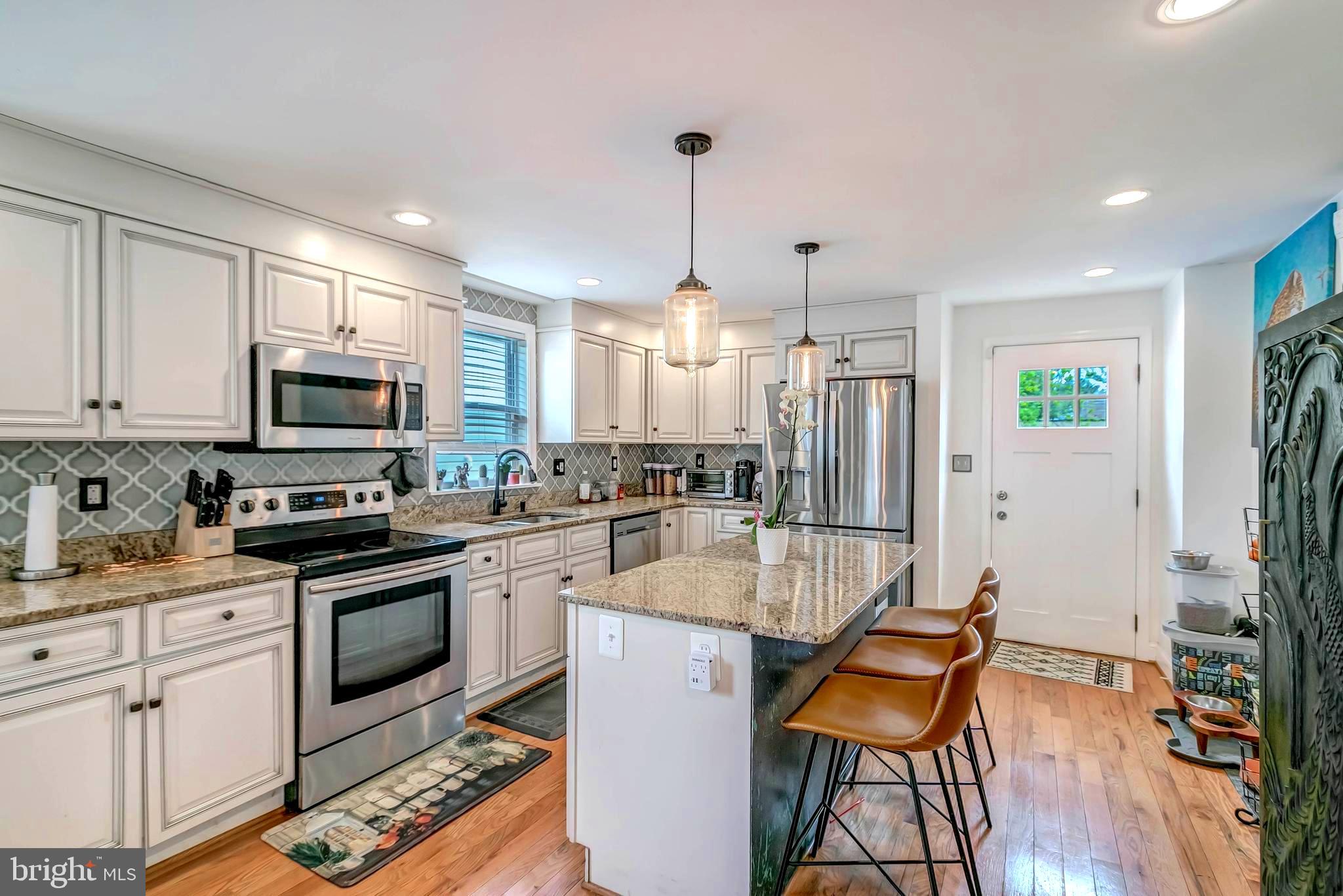 BRENTWOOD - Residential