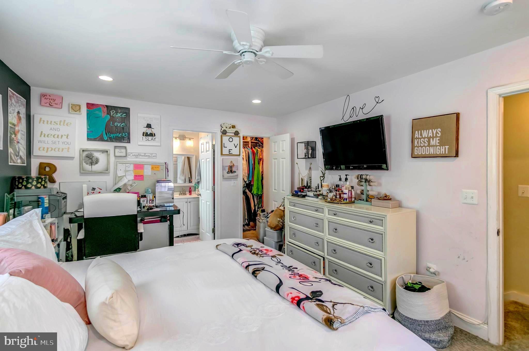 BRENTWOOD - Residential