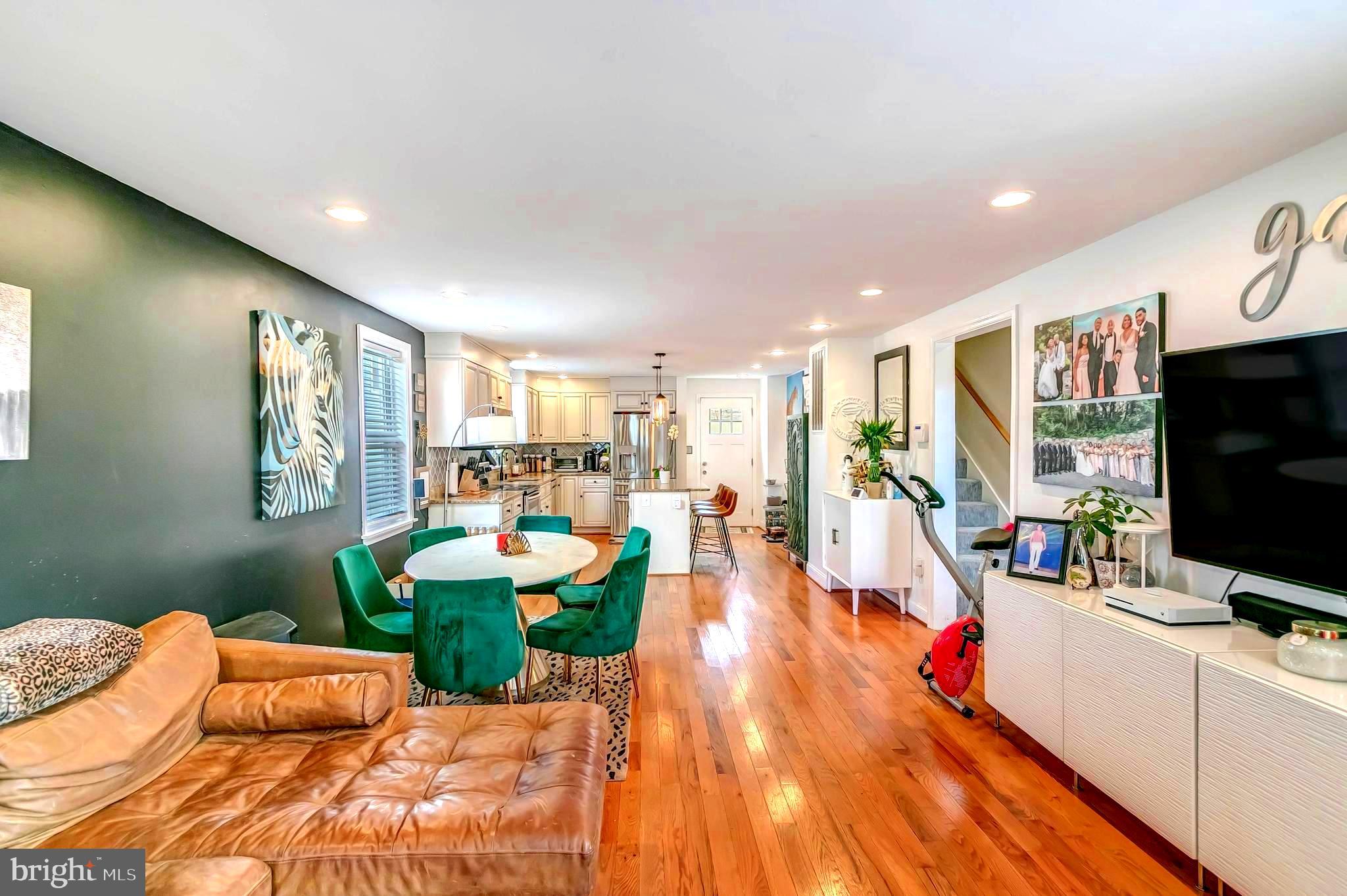 BRENTWOOD - Residential