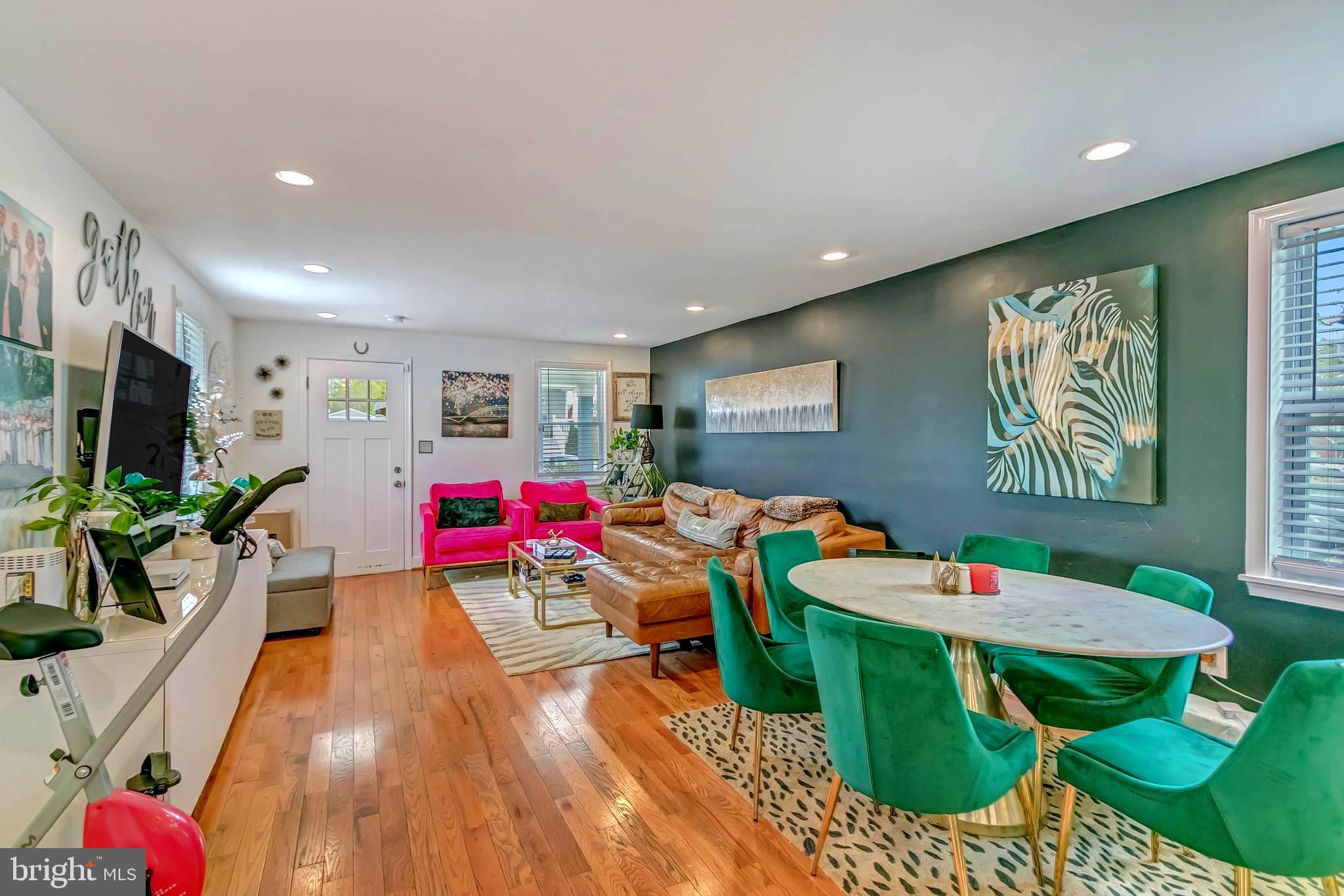 BRENTWOOD - Residential